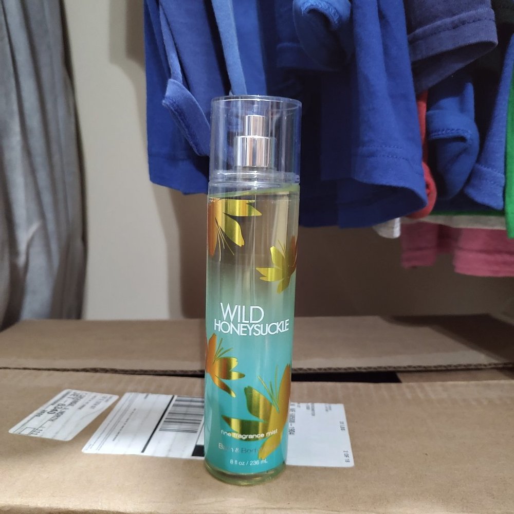Bath and Body Works Wild Honeysuckle spray